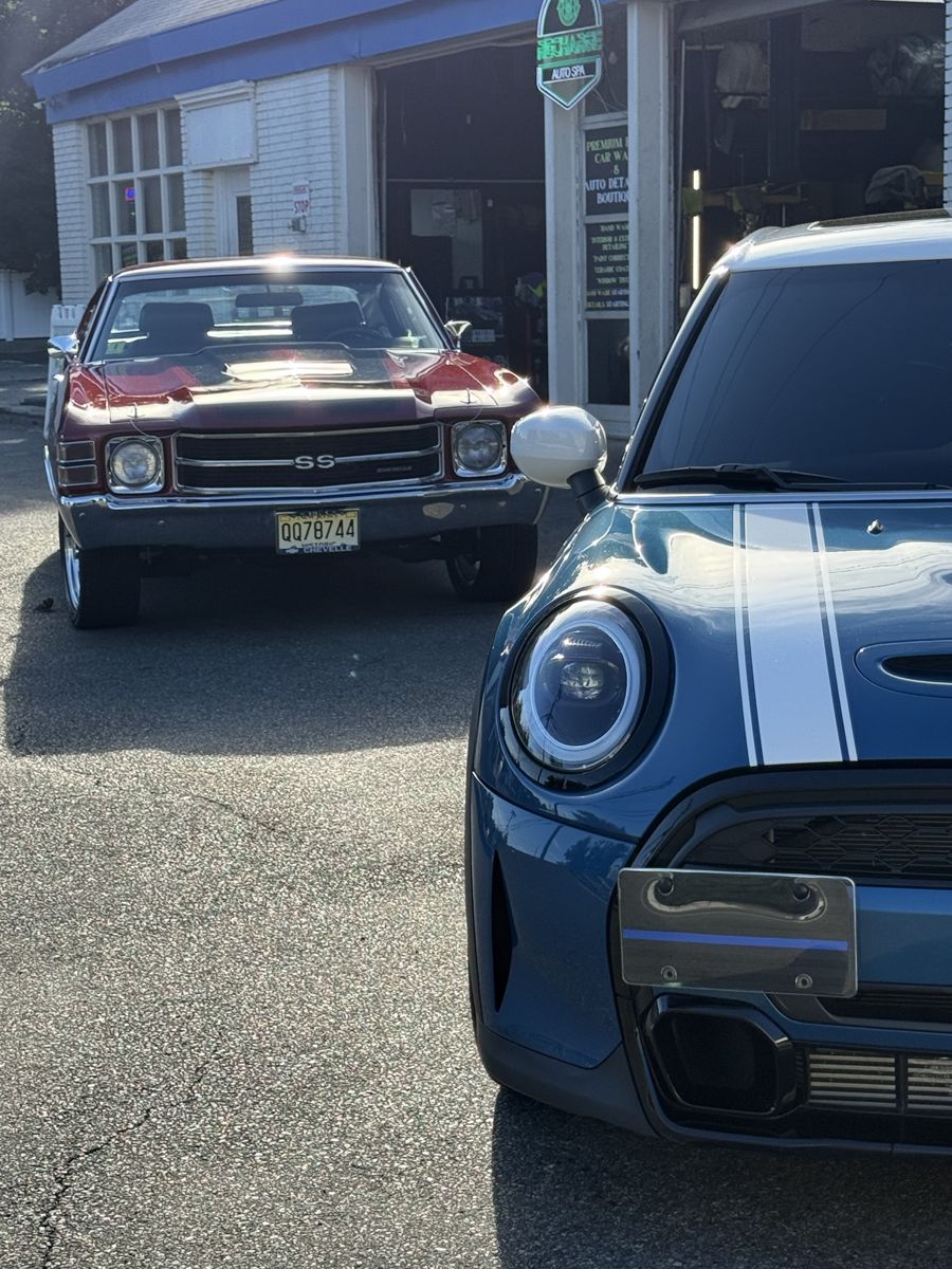 Chevelle SS and Mini Cooper at Recharge Auto Spa